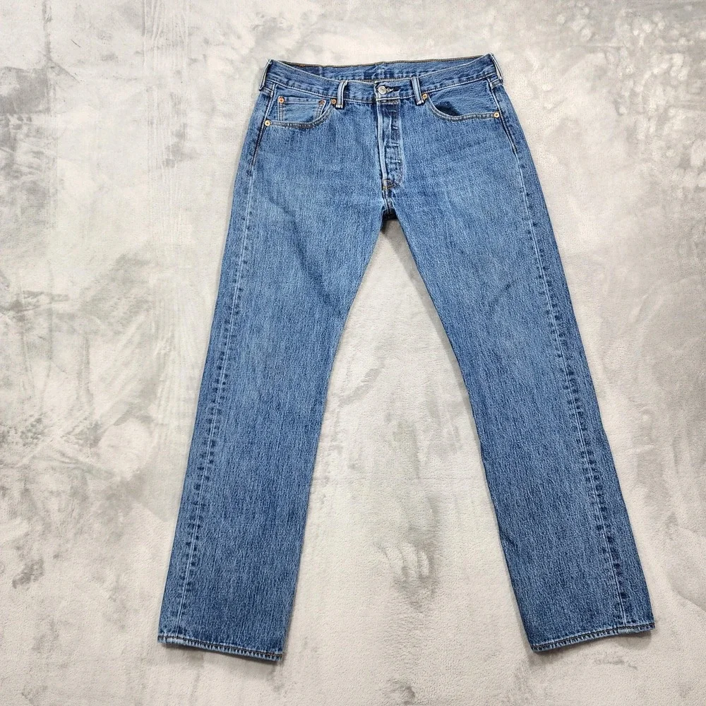 Levi's 501 Jeans Mens 34x30.5* Blue Medium Wash Button Fly Straight Leg Denim